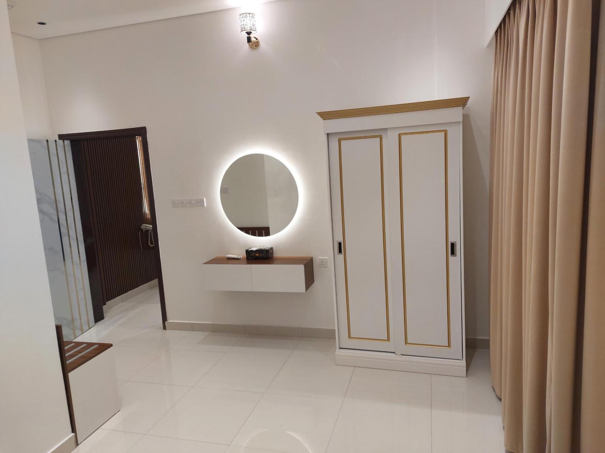 Mabahj Garnatha Hotel Apartments 索哈尔 外观 照片
