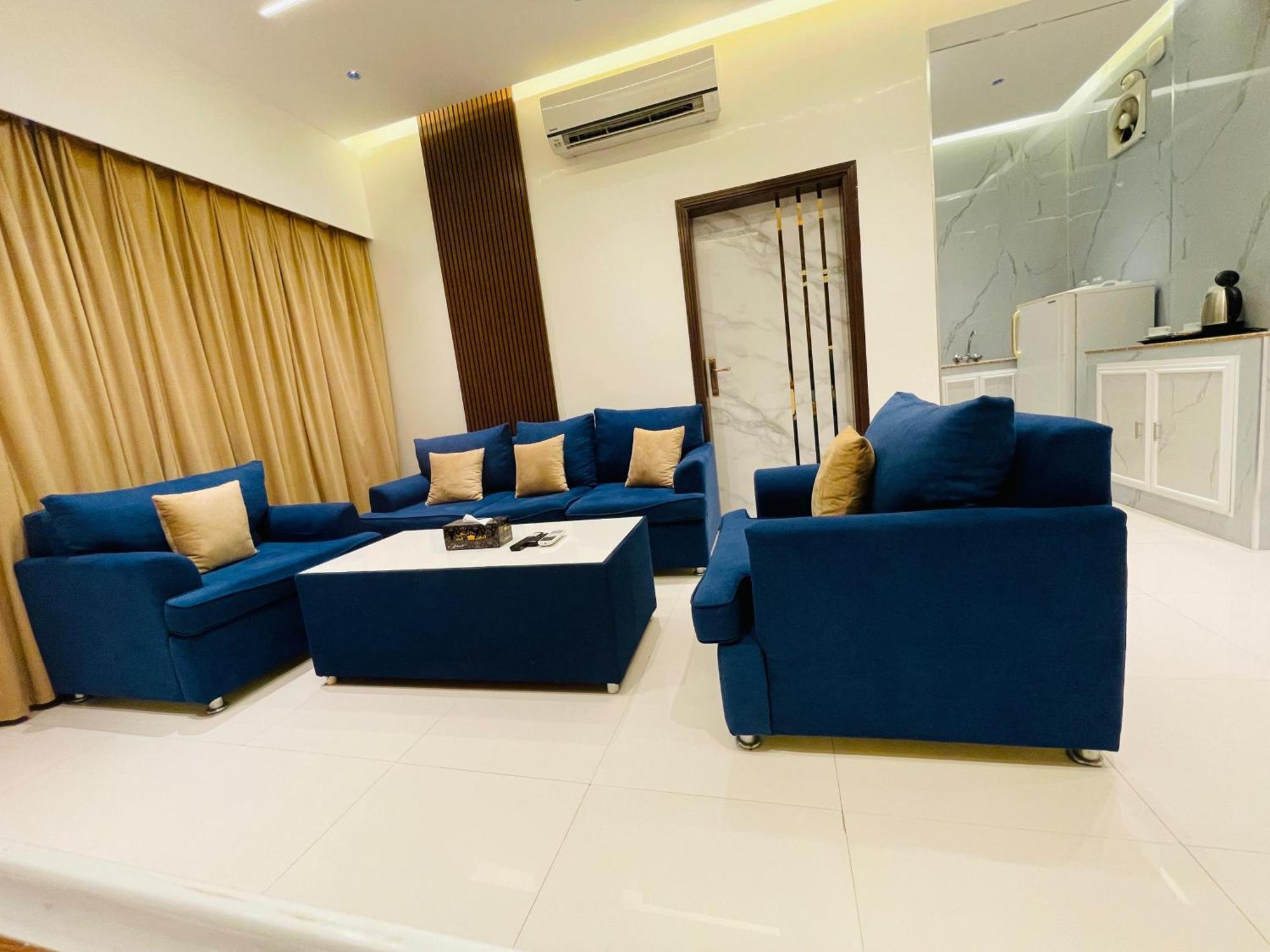 Mabahj Garnatha Hotel Apartments 索哈尔 外观 照片