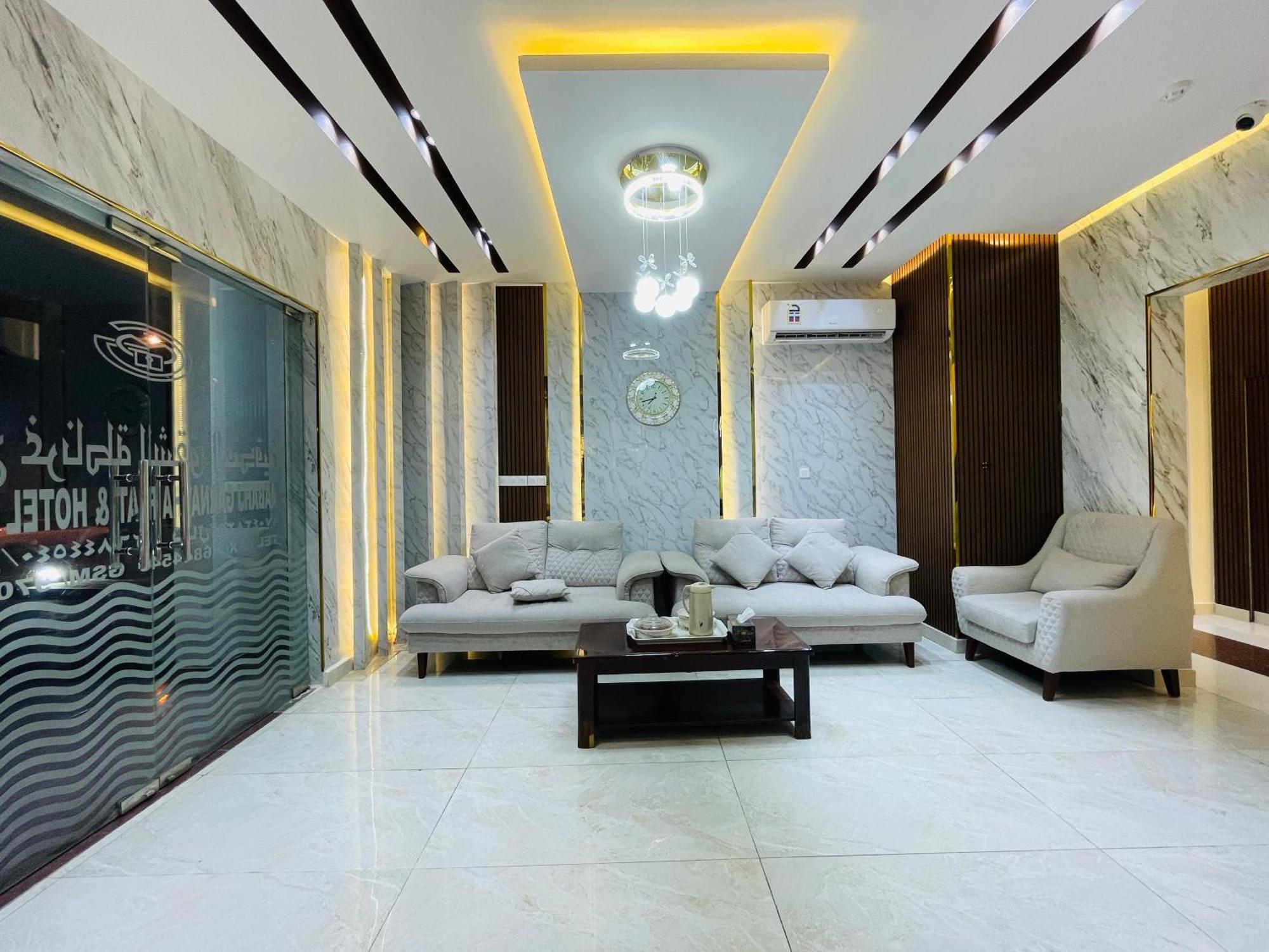 Mabahj Garnatha Hotel Apartments 索哈尔 外观 照片